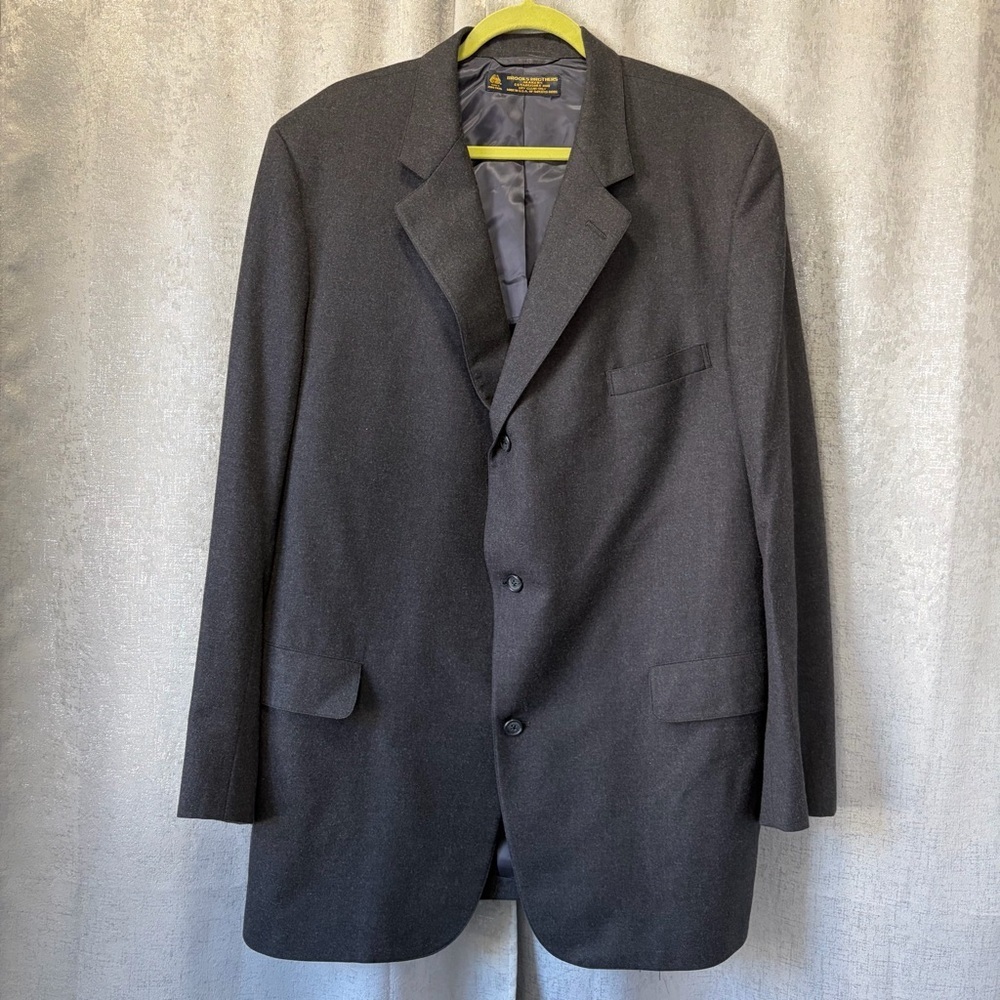 Brooks Brothers Men's Charcoal Gray Three-Button Sport Coat 100% Pure Wool